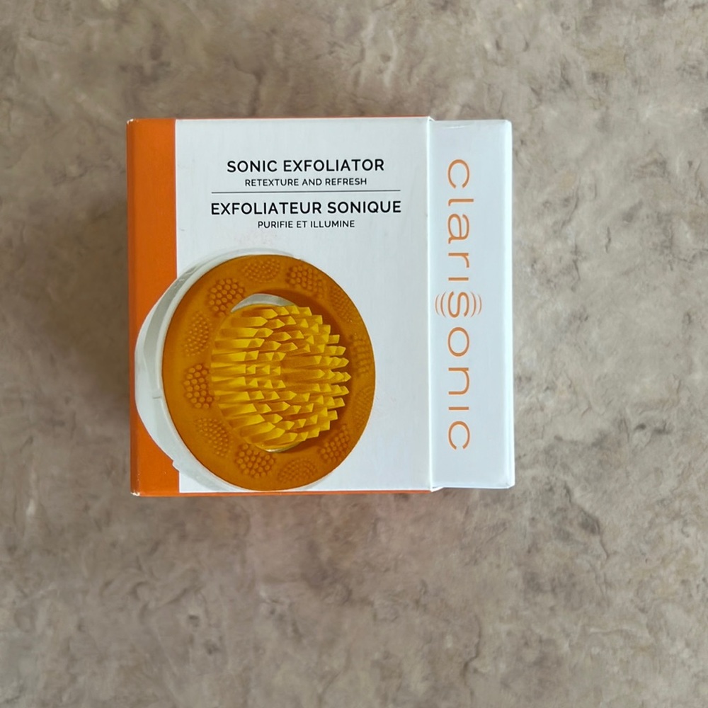 Clarisonic sonic exfoliator brush